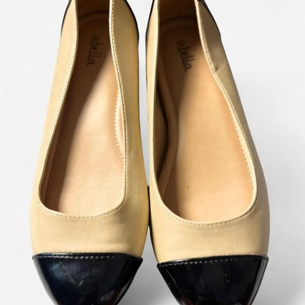 Abella Women's Tan and Black Ballet-shoes